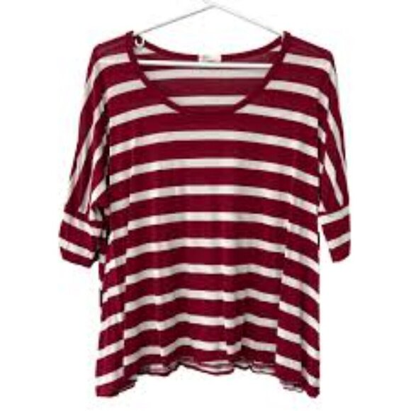 AG red and white oversized casual short sleeve scoop neck T-shirt S - Picture 1 of 4